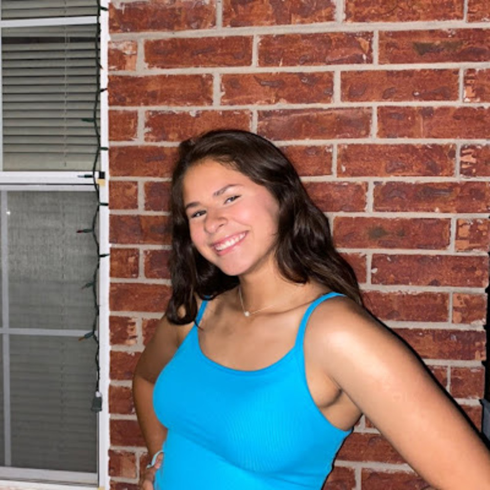 Meet your Posher, Alyssa